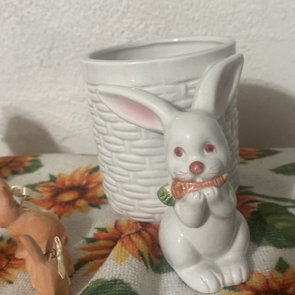 Fitz cup🐰& Terra🕯holder & 3 small =2 are ornaments 🐇 - Picture 13 of 14